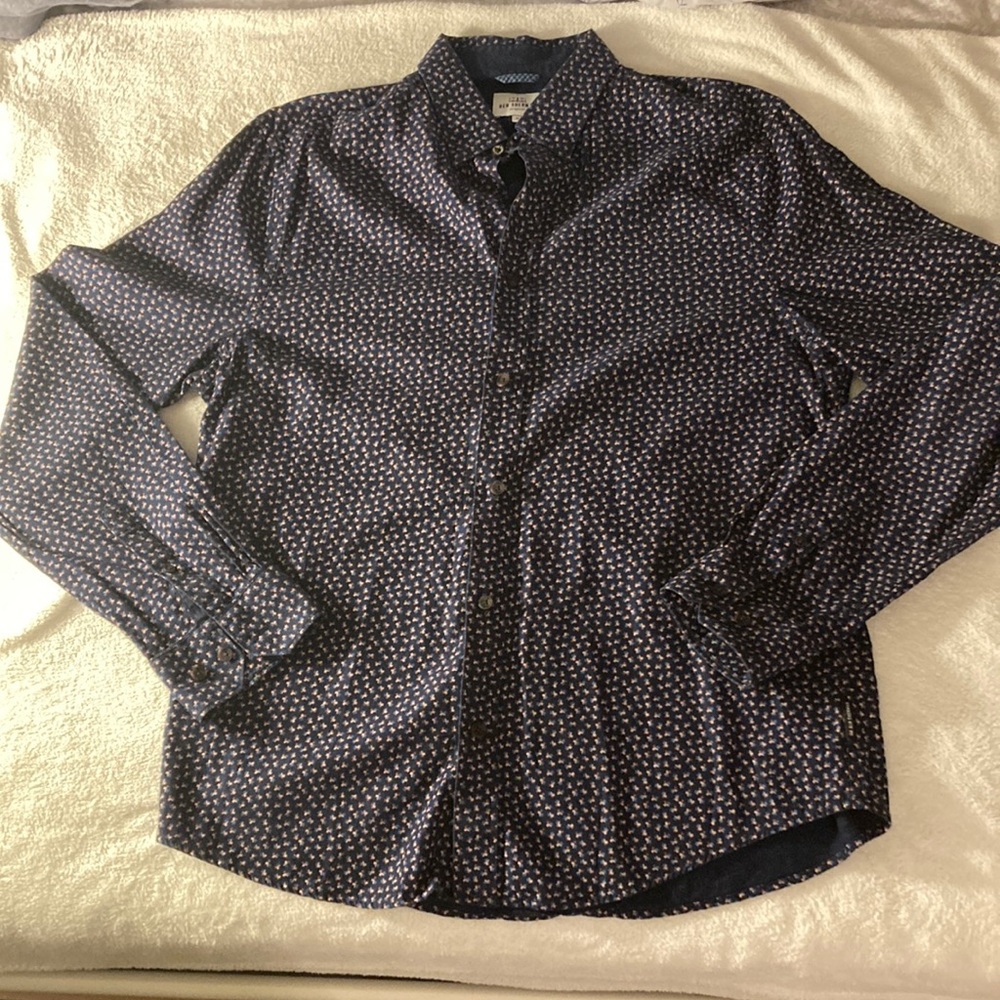 Ben Sherman original 100% cotton button down, size M.